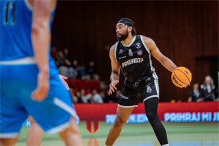 35. kolo TIPOS SBL: BC Prievidza - BC Slovan Bratislava 70:81 (Vladimír Králik)
