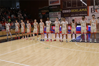 1. štvrťfinále TIPOS SBL: BC Prievidza : BC Komárno 85:71 (Ladislav Szibilla)