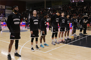 1. štvrťfinále TIPOS SBL: BC Prievidza : BC Komárno 85:71 (Ladislav Szibilla)