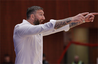 1. štvrťfinále TIPOS SBL: BC Prievidza : BC Komárno 85:71 (Ladislav Szibilla)
