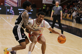 1. štvrťfinále TIPOS SBL: BC Prievidza : BC Komárno 85:71 (Ladislav Szibilla)