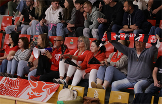 1. štvrťfinále TIPOS SBL: BC Prievidza : BC Komárno 85:71 (Ladislav Szibilla)
