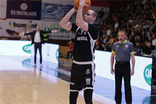 1. štvrťfinále TIPOS SBL: BC Prievidza : BC Komárno 85:71 (Ladislav Szibilla)