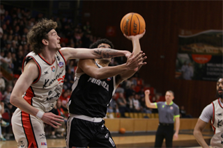 1. štvrťfinále TIPOS SBL: BC Prievidza : BC Komárno 85:71 (Ladislav Szibilla)