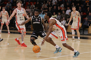1. štvrťfinále TIPOS SBL: BC Prievidza : BC Komárno 85:71 (Ladislav Szibilla)