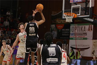 1. štvrťfinále TIPOS SBL: BC Prievidza : BC Komárno 85:71 (Ladislav Szibilla)