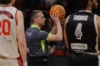 1. štvrťfinále TIPOS SBL: BC Prievidza : BC Komárno 85:71 (Ladislav Szibilla)