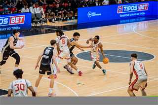 1. štvrťfinále TIPOS SBL: BC Prievidza - BC Komárno 85:71 (Vladimír Králik)