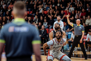 1. štvrťfinále TIPOS SBL: BC Prievidza - BC Komárno 85:71 (Vladimír Králik)