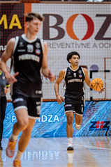 1. štvrťfinále TIPOS SBL: BC Prievidza - BC Komárno 85:71 (Vladimír Králik)