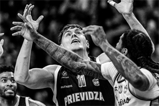 1. štvrťfinále TIPOS SBL: BC Prievidza - BC Komárno 85:71 (Vladimír Králik)