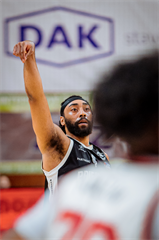 1. štvrťfinále TIPOS SBL: BC Prievidza - BC Komárno 85:71 (Vladimír Králik)