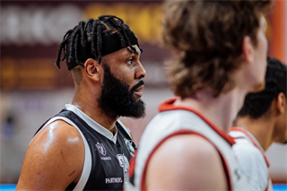 1. štvrťfinále TIPOS SBL: BC Prievidza - BC Komárno 85:71 (Vladimír Králik)