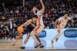1. štvrťfinále TIPOS SBL: BC Prievidza - BC Komárno 85:71 (Vladimír Králik)