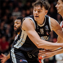 1. štvrťfinále TIPOS SBL: BC Prievidza - BC Komárno 85:71 (Vladimír Králik)