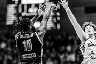 1. štvrťfinále TIPOS SBL: BC Prievidza - BC Komárno 85:71 (Vladimír Králik)
