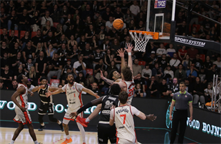 3. štvrťfinále TIPOS SBL: BC Prievidza : BC Komárno 75:73 (Ladislav Szibilla)