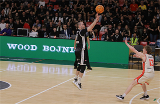 3. štvrťfinále TIPOS SBL: BC Prievidza : BC Komárno 75:73 (Ladislav Szibilla)