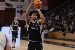3. štvrťfinále TIPOS SBL: BC Prievidza : BC Komárno 75:73 (Ladislav Szibilla)