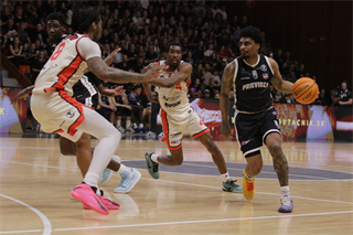 3. štvrťfinále TIPOS SBL: BC Prievidza : BC Komárno 75:73 (Ladislav Szibilla)