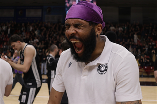 3. štvrťfinále TIPOS SBL: BC Prievidza : BC Komárno 75:73 (Ladislav Szibilla)