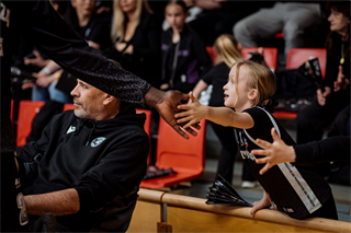3. štvrťfinále TIPOS SBL: BC Prievidza - BC Komárno 75:73 (Vladimír Králik)