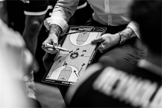 3. štvrťfinále TIPOS SBL: BC Prievidza - BC Komárno 75:73 (Vladimír Králik)