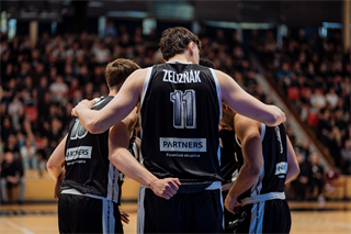 3. štvrťfinále TIPOS SBL: BC Prievidza - BC Komárno 75:73 (Vladimír Králik)