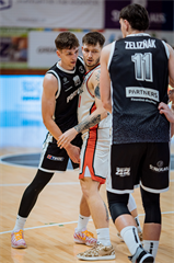 3. štvrťfinále TIPOS SBL: BC Prievidza - BC Komárno 75:73 (Vladimír Králik)