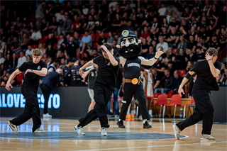 3. štvrťfinále TIPOS SBL: BC Prievidza - BC Komárno 75:73 (Vladimír Králik)
