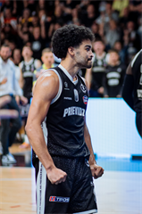3. štvrťfinále TIPOS SBL: BC Prievidza - BC Komárno 75:73 (Vladimír Králik)