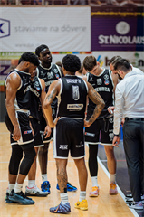 3. štvrťfinále TIPOS SBL: BC Prievidza - BC Komárno 75:73 (Vladimír Králik)
