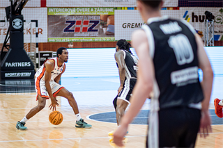 3. štvrťfinále TIPOS SBL: BC Prievidza - BC Komárno 75:73 (Vladimír Králik)