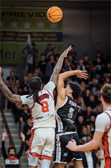 3. štvrťfinále TIPOS SBL: BC Prievidza - BC Komárno 75:73 (Vladimír Králik)