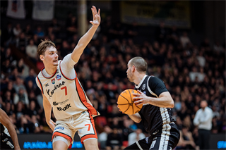 3. štvrťfinále TIPOS SBL: BC Prievidza - BC Komárno 75:73 (Vladimír Králik)