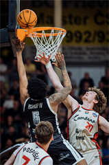 3. štvrťfinále TIPOS SBL: BC Prievidza - BC Komárno 75:73 (Vladimír Králik)
