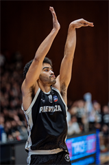3. štvrťfinále TIPOS SBL: BC Prievidza - BC Komárno 75:73 (Vladimír Králik)