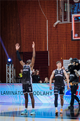 3. štvrťfinále TIPOS SBL: BC Prievidza - BC Komárno 75:73 (Vladimír Králik)
