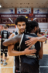 3. štvrťfinále TIPOS SBL: BC Prievidza - BC Komárno 75:73 (Vladimír Králik)