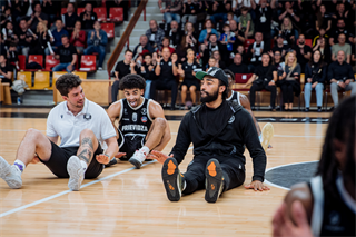 3. štvrťfinále TIPOS SBL: BC Prievidza - BC Komárno 75:73 (Vladimír Králik)