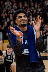 3. štvrťfinále TIPOS SBL: BC Prievidza - BC Komárno 75:73 (Vladimír Králik)