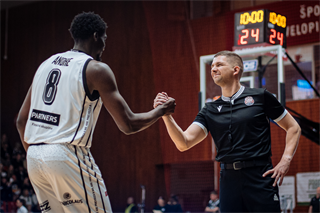 2. semifinále TIPOS SBL: BC Prievidza - Patrioti Levice 75:94 (Vladimír Králik)