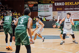 2. semifinále TIPOS SBL: BC Prievidza - Patrioti Levice 75:94 (Vladimír Králik)