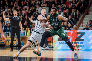 2. semifinále TIPOS SBL: BC Prievidza - Patrioti Levice 75:94 (Vladimír Králik)