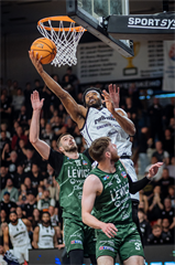 2. semifinále TIPOS SBL: BC Prievidza - Patrioti Levice 75:94 (Vladimír Králik)