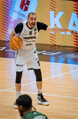 2. semifinále TIPOS SBL: BC Prievidza - Patrioti Levice 75:94 (Vladimír Králik)