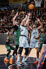 2. semifinále TIPOS SBL: BC Prievidza - Patrioti Levice 75:94 (Vladimír Králik)