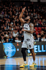 2. semifinále TIPOS SBL: BC Prievidza - Patrioti Levice 75:94 (Vladimír Králik)