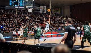 2. semifinále TIPOS SBL: BC Prievidza - Patrioti Levice 75:94 (Vladimír Králik)