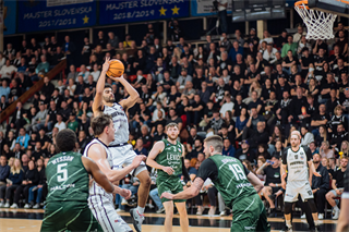 2. semifinále TIPOS SBL: BC Prievidza - Patrioti Levice 75:94 (Vladimír Králik)